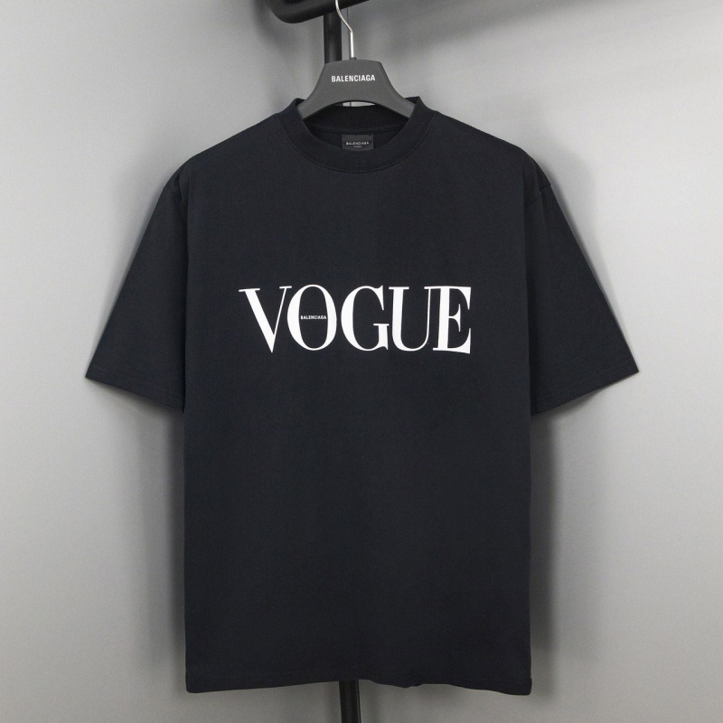 G*u*i t-shirts